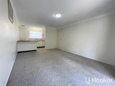 Unit For Lease - NSW - Inverell - 2360 - Neat & Tidy Unit in Quiet Complex  (Image 2)