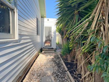 Unit For Lease - VIC - Swan Hill - 3585 - Scenic location  (Image 2)