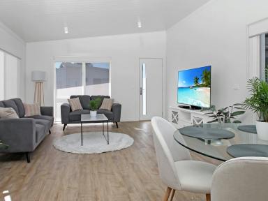 Unit For Sale - VIC - Swan Reach - 3903 - DOWNSIZE WITHOUT COMPROMISE AT SWAN REACH  (Image 2)