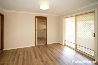 House For Lease - NSW - Glenfield Park - 2650 - ORIGINAL GLENFIELD CHARM  (Image 2)