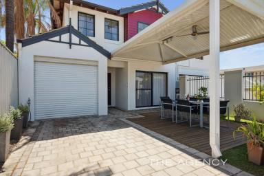 House For Sale - WA - Maylands - 6051 - Convenient Low Maintenance Front Townhouse - Be Quick!  (Image 2)