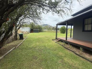 House For Sale - NSW - Murrurundi - 2338 - BULL NOSE IRON VERANDAHS SET THE TONE TO THIS BEAUTIFULLY RESTORED 3 B/R HOME NESTLED AT THE HEAD OF THE UPPER HUNTER  (Image 2)