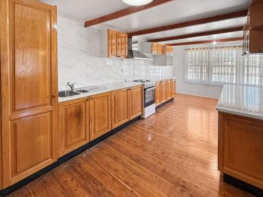 House For Lease - NSW - Narrandera - 2700 - 4 bed with ensuite - family home in Narrandera  (Image 2)