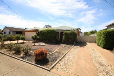 House For Sale - VIC - Rochester - 3561 - LOVELY FAMILY HOME  (Image 2)