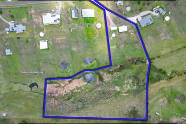 House For Sale - NSW - Clarence Town - 2321 - YOUR COUNTRY ESCAPE AWAITS  (Image 2)