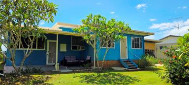 House For Sale - QLD - Cardwell - 4849 - 2 bedroom + sleepout beach house close to the beach is fully furnised and has a boat shed  (Image 2)