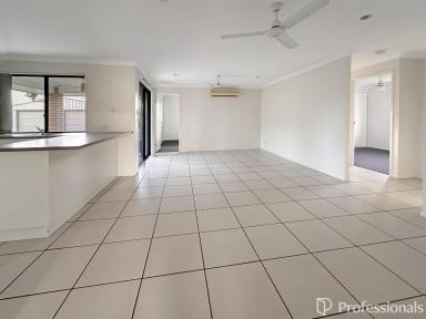 House For Sale - QLD - Moranbah - 4744 - Great Family Home!  (Image 2)