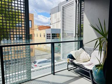 Apartment For Sale - VIC - Moonee Ponds - 3039 - Great one bedroom  (Image 2)