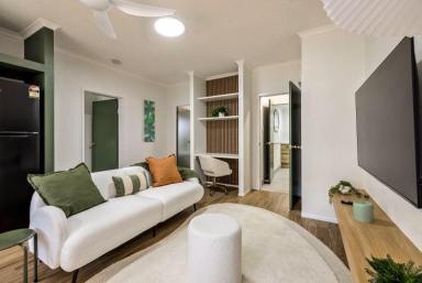 Unit Sold - QLD - Edge Hill - 4870 - 2 bed , 1 Study luxury unit in Edge Hill  (Image 2)
