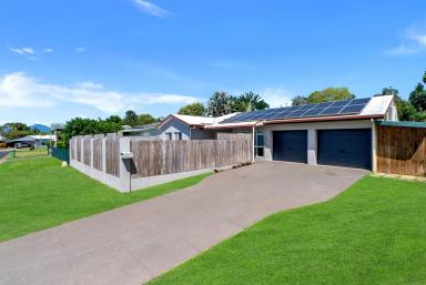 House For Sale - QLD - Edmonton - 4869 - SIX BEDROOMS, POOL AND 5.6KW SOLAR.....LOTS OF HOME FOR A LARGE FAMILY  (Image 2)