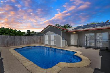 House For Sale - QLD - Edmonton - 4869 - SIX BEDROOMS, POOL AND 5.6KW SOLAR.....LOTS OF HOME FOR A LARGE FAMILY  (Image 2)