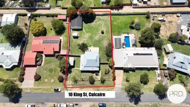 House For Sale - NSW - Culcairn - 2660 - LARGE ALLOTMENT - WELL PRESENTED HOME  (Image 2)