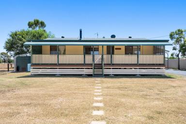 Lifestyle For Sale - QLD - Cambooya - 4358 - Charming Timber Home on 1.43 Acres – A Horse Lover’s Dream!  (Image 2)