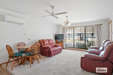 Unit For Sale - TAS - Ulverstone - 7315 - CENTRAL RENOVATED UNIT  (Image 2)