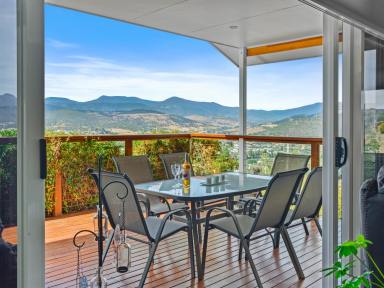 House For Sale - TAS - New Norfolk - 7140 - Derwent Valley's Best Kept Secret  (Image 2)