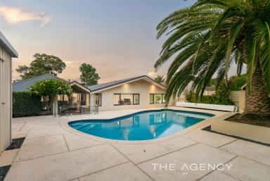 House For Sale - WA - Mullaloo - 6027 - LIVE THE RESORT LIFESTYLE!  (Image 2)