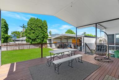 House For Lease - QLD - Westcourt - 4870 - Stunning Renovated Home with Practical Rear Shed!  (Image 2)