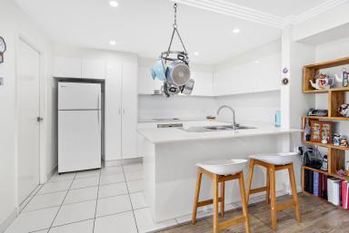 Townhouse Leased - NSW - Kiama - 2533 - APPLICATION APPROVED & DEPOSIT TAKEN!  (Image 2)