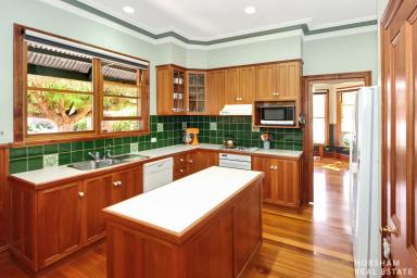 House For Sale - VIC - Horsham - 3400 - Federation Style, Close to River.  (Image 2)