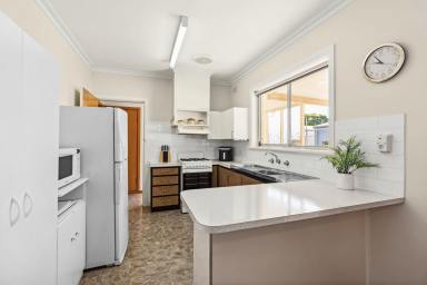 House For Sale - VIC - East Bendigo - 3550 - Solid Investment or Fantastic First Home in East Bendigo  (Image 2)