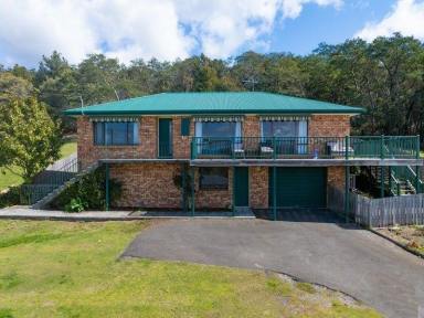 House For Sale - TAS - Beaconsfield - 7270 - Large Family Home. Fantastic Views, Private, and Quiet.  (Image 2)