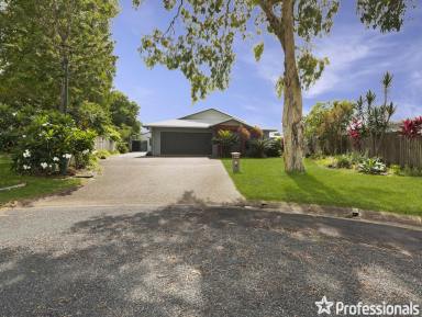 House For Sale - QLD - Slade Point - 4740 - Large Block, Large House in a Great Spot!  (Image 2)