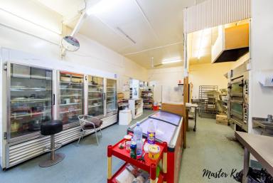Retail For Sale - QLD - Murgon - 4605 - The Angels Building is ready for the next entrepreneur!  (Image 2)