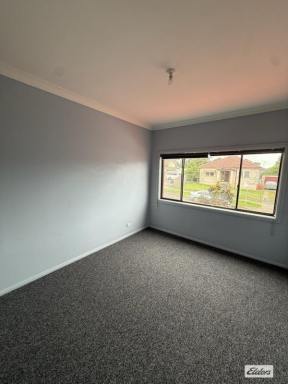 Unit For Lease - NSW - Coniston - 2500 - 2 bedroom unit!  (Image 2)