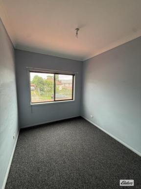 Unit For Lease - NSW - Coniston - 2500 - 2 bedroom unit!  (Image 2)