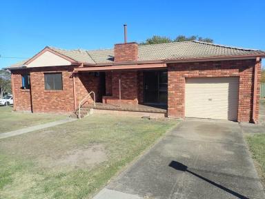 House For Lease - NSW - Taree - 2430 - Family home in Taree West  (Image 2)