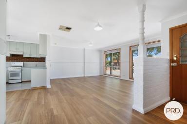 Unit For Sale - NSW - Lavington - 2641 - REFRESHED UNIT - SELF MANAGED STRATA  (Image 2)