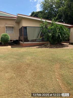 Acreage/Semi-rural For Lease - QLD - Gatton - 4343 - **Charming 3-Bedroom Home on approx. 20 Acres with Stunning Views**  (Image 2)