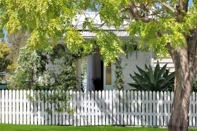 House For Lease - NSW - St Georges Basin - 2540 - Stunning Renovated Period Home on 1832sqm Waterfront Block  (Image 2)