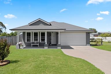 House For Sale - NSW - Crookwell - 2583 - Crookwell's Luxe Listing  (Image 2)