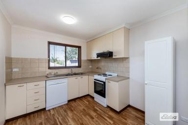 Unit For Lease - VIC - Strathdale - 3550 - Spacious Two-Bedroom Unit in a Convenient Location  (Image 2)