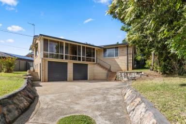 House For Sale - NSW - Coffs Harbour - 2450 - Sought after street / solid great condition home.  (Image 2)