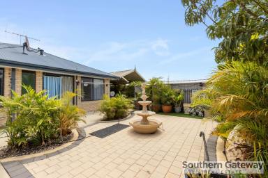 House For Sale - WA - Parmelia - 6167 - THE WHOLE PACKAGE!  (Image 2)