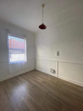 Unit For Lease - NSW - Coniston - 2500 - Newly Renovated One Bedroom  (Image 2)