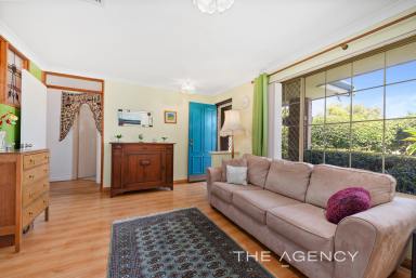 Villa For Sale - WA - Shelley - 6148 - Spacious Villa Just Moments From the River!  (Image 2)