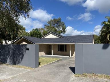 House For Lease - QLD - Sunrise Beach - 4567 - Stunning 3-Bedroom Family Home in Sunrise Beach - Rent will increase to $825 per week as of 14 June 2025  (Image 2)