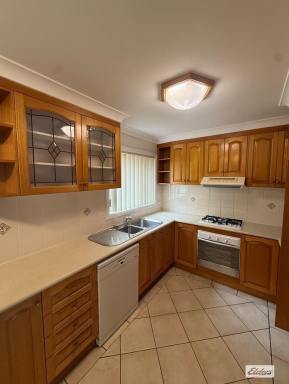 Townhouse For Lease - NSW - Figtree - 2525 - Private and Enclosed Townhouse!  (Image 2)