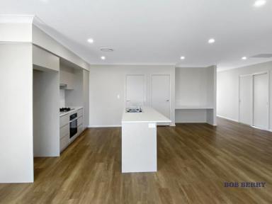 House Leased - NSW - Dubbo - 2830 - Brand New 4 Bedroom Home in Southlakes Estate  (Image 2)