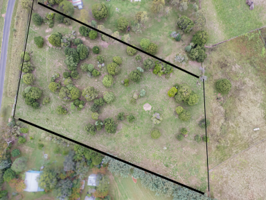 Lifestyle For Sale - QLD - Proston - 4613 - Exclusive Opportunity: 2.5 Acres in a Desirable Country Estate  (Image 2)