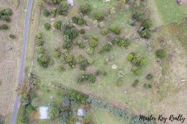 Lifestyle For Sale - QLD - Proston - 4613 - Exclusive Opportunity: 2.5 Acres in a Desirable Country Estate  (Image 2)