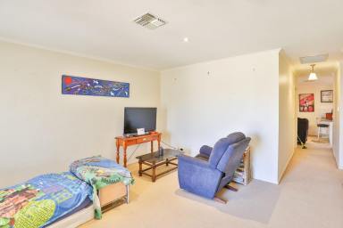 Townhouse For Sale - VIC - Red Cliffs - 3496 - A GOLDEN OPPORTUNITY  (Image 2)