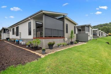 Retirement For Sale - NSW - Green Point - 2251 - Secure Gated Community - 2 bathrooms - Study - Parking for 3 Cars  (Image 2)