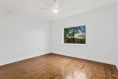 House For Lease - NSW - Coniston - 2500 - Spacious 3-Bedroom Home in Prime Coniston Location!  (Image 2)