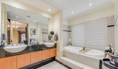 House Leased - VIC - Hillside - 3037 - 4-bedroom Home for Rent (Image 2)