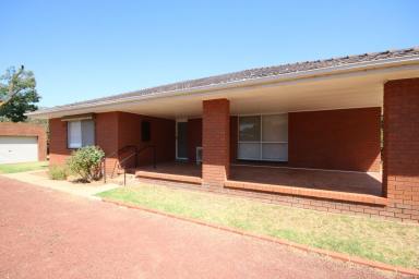 House For Sale - VIC - Rochester - 3561 - MODERNISED BRICK VENEER HOME  (Image 2)