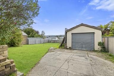 House For Sale - NSW - Bowenfels - 2790 - Blank canvas ready for transformation!  (Image 2)